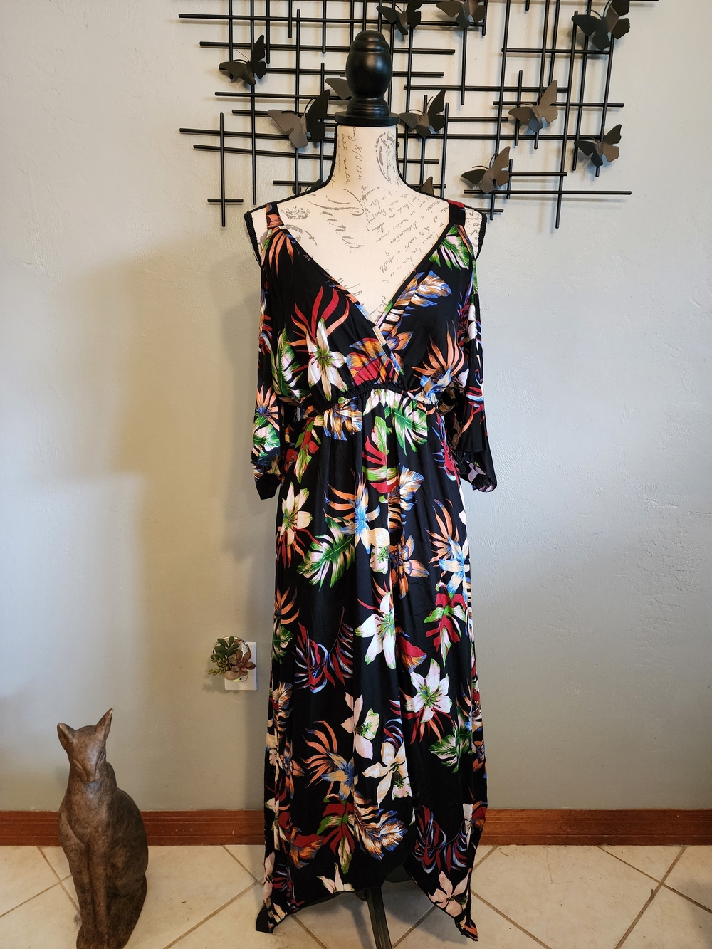 Cold-Shoulder Floral Maxi Dress in Black